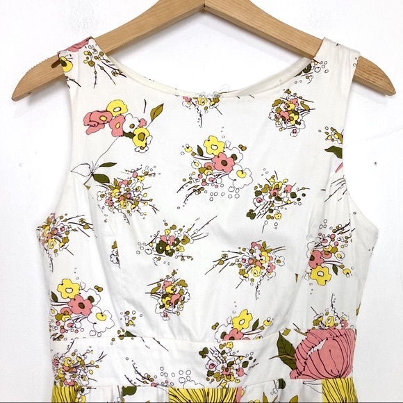 Vintage style floral dress 60s 70s flower white cream green yellow pink pleated - Picture 3 of 8